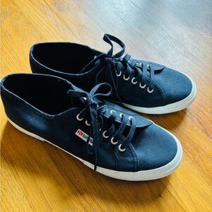Superga Cotu classic 42.5 women’s 11, men’s 9.5